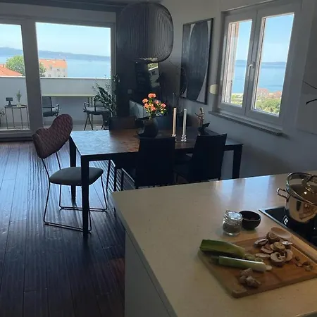 Apartment Sea View With Garage *